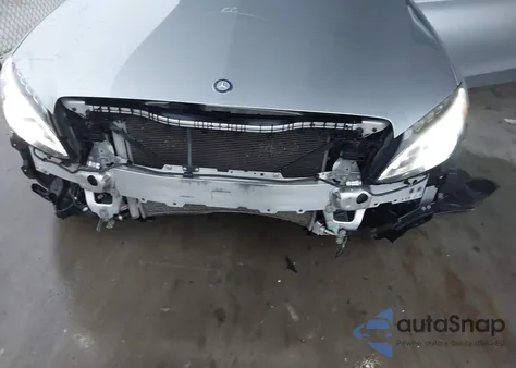 2016 Mercedes-Benz C 300 4Matic/Luxury 4Matic/Sport 4Matic из США, поврежденный, VIN 55SWF4KB1GU177049